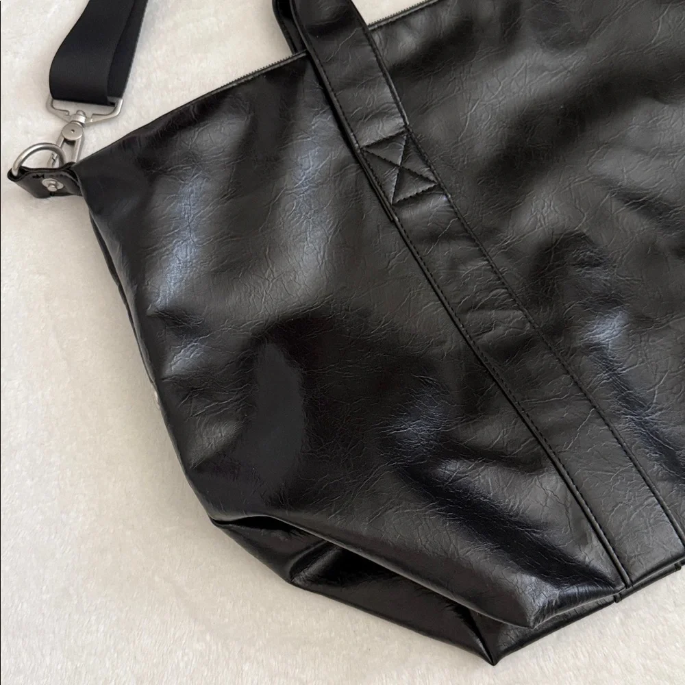 John Varvatos | Faux Leather Weekender Travel Duffel Tote Bag Shoulder Strap - Picture 10 of 16
